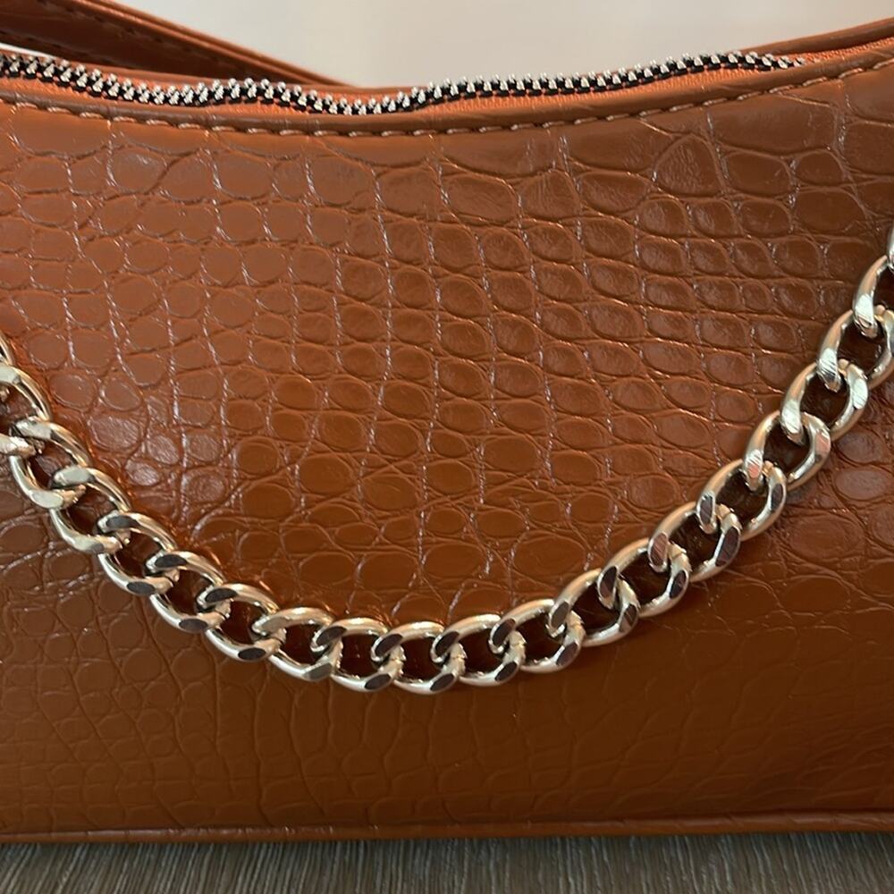 Brown shoulder strap purse with silver chain NWT croc embossed chain bag - Picture 3 of 5